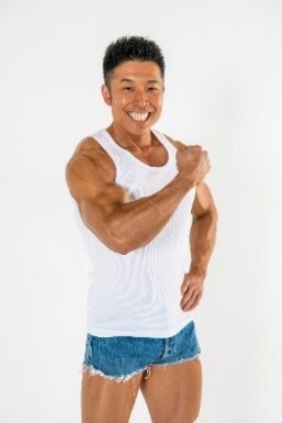 お笑いタレント、なかやまきんに君