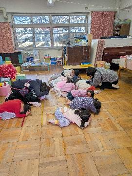 京都市立伏見板橋幼稚園での公開訓練の様子