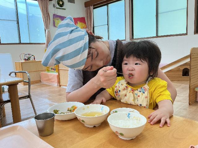 給食の様子