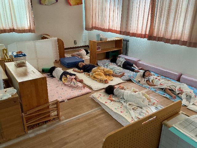 午睡の様子