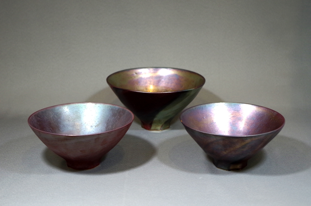 市長賞受賞作品 鈴木まどか作 「溶化化粧面取り碗」