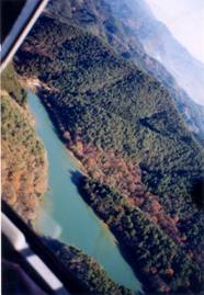 上空から見た沢の池の写真
