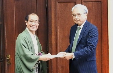 市長への勧告の様子