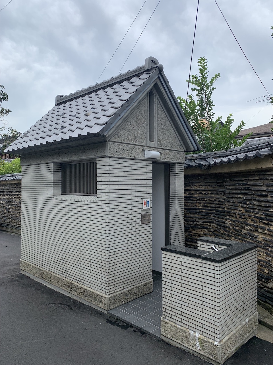 上立売浄福寺東公衆トイレの外観写真