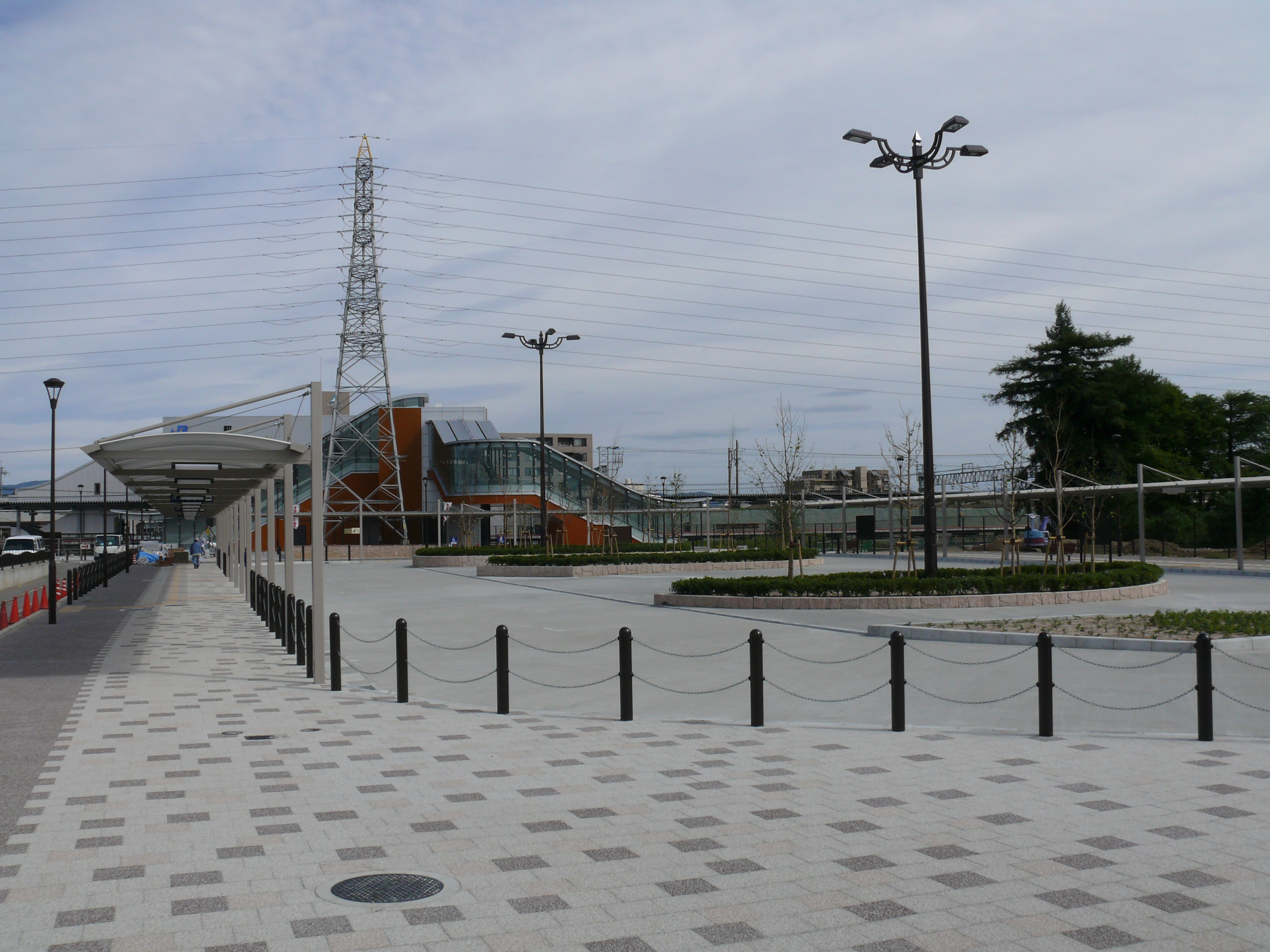 久世高田地区駅前道及び駅前広場