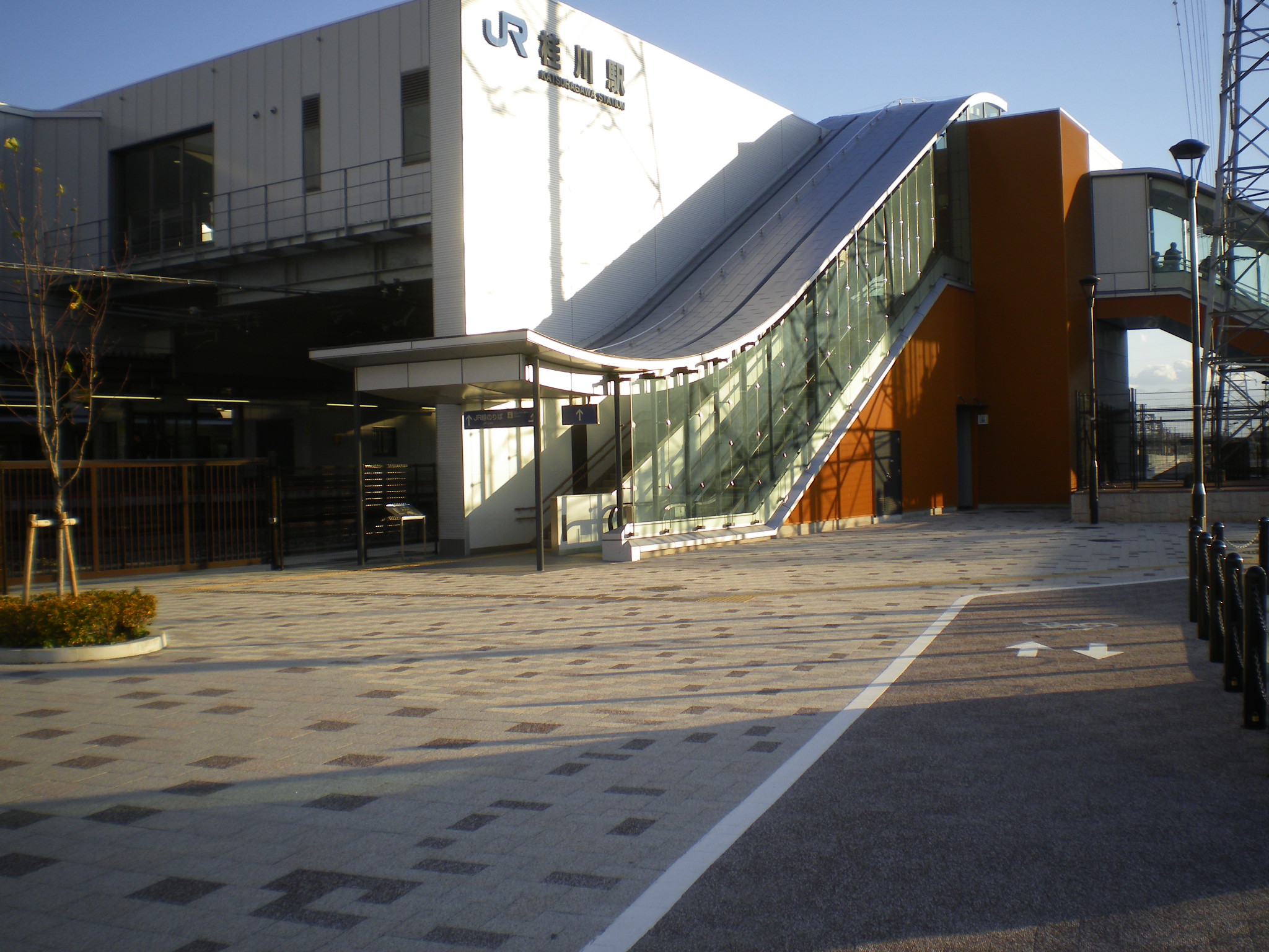 JR東海道線東西自由通路