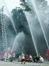 一斉放水訓練の写真