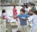 夏祭りを楽しむ子どもたち