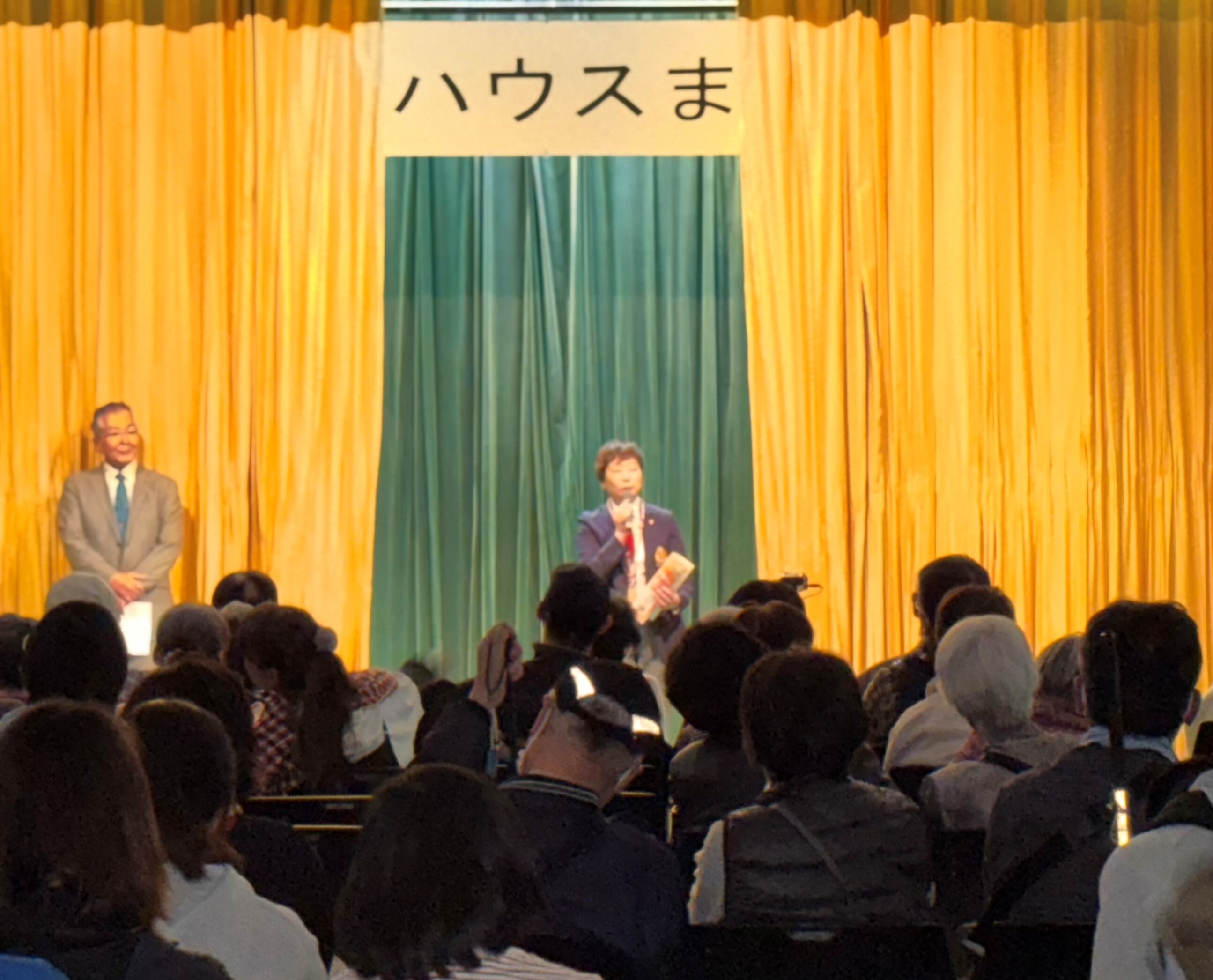 ステージで御挨拶させていただきました