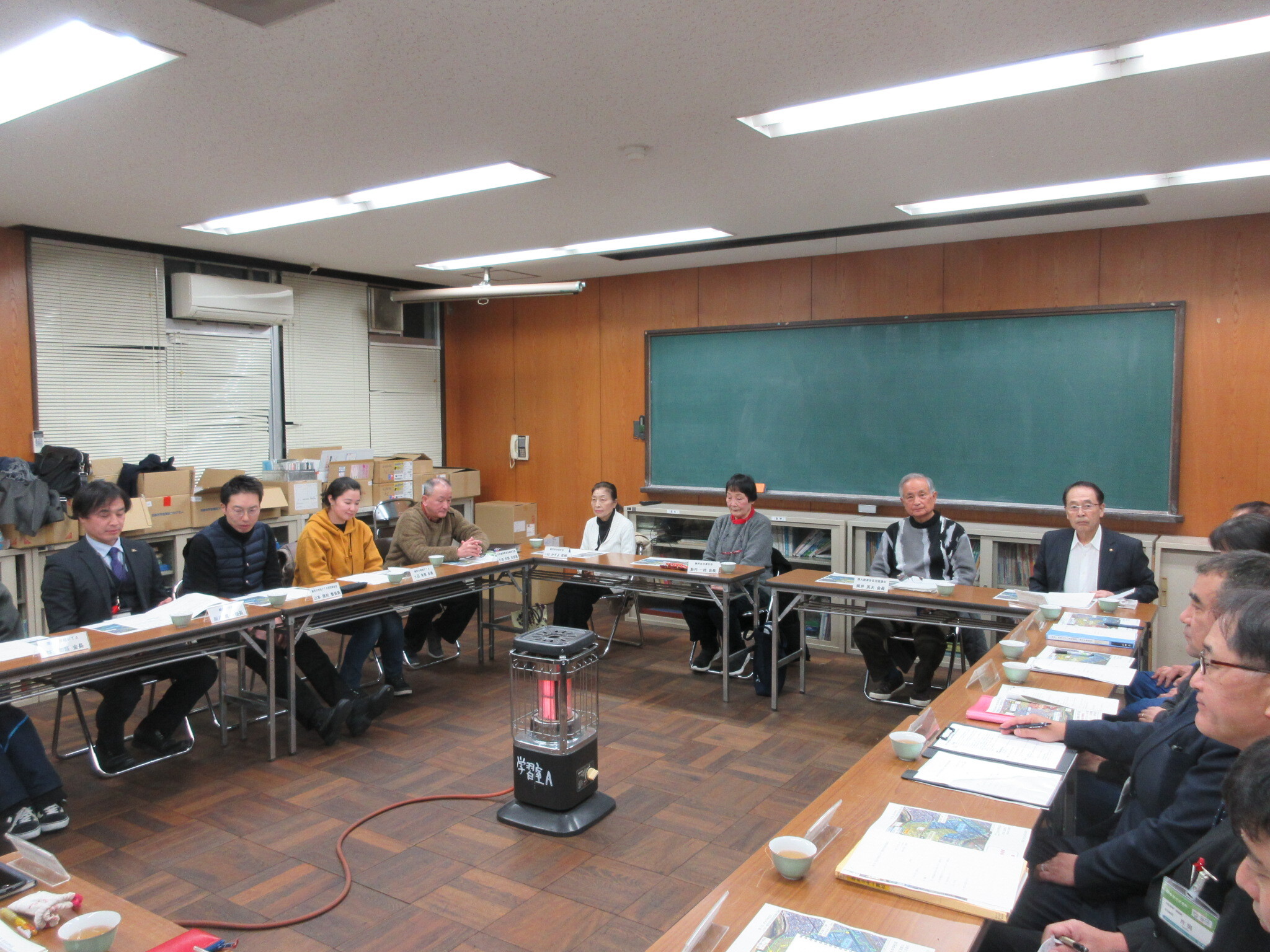 創設協議会では、開校に向けた諸課題が協議されています