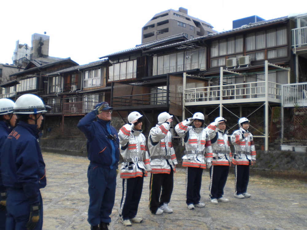 中京消防署での体験活動の様子です
