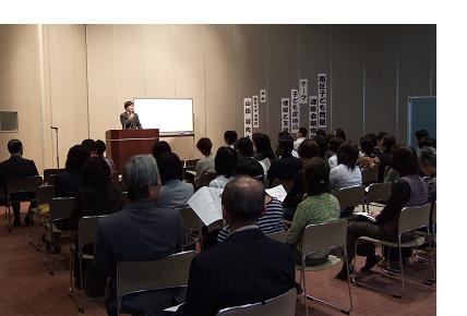 講演会の様子（講師：山田容氏）