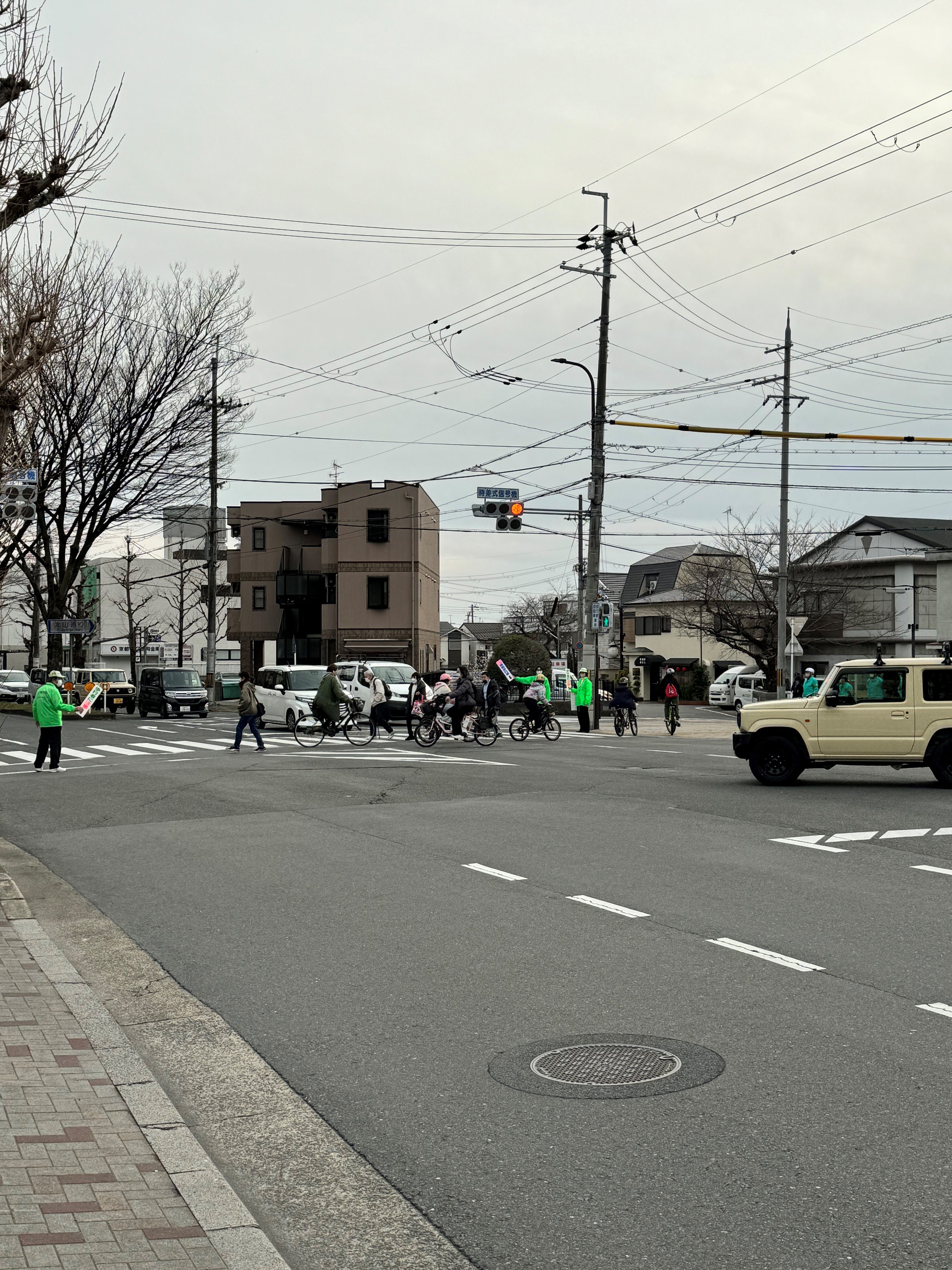 交差点での啓発