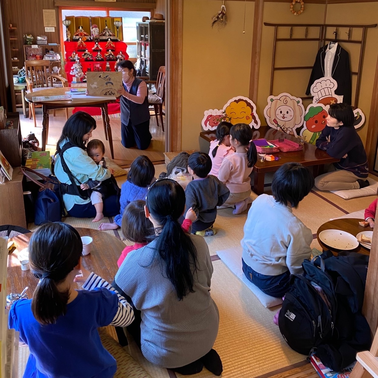イベントの風景。紙芝居