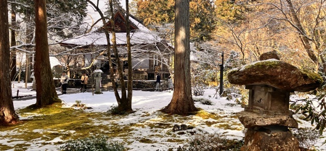 雪の大原三千院