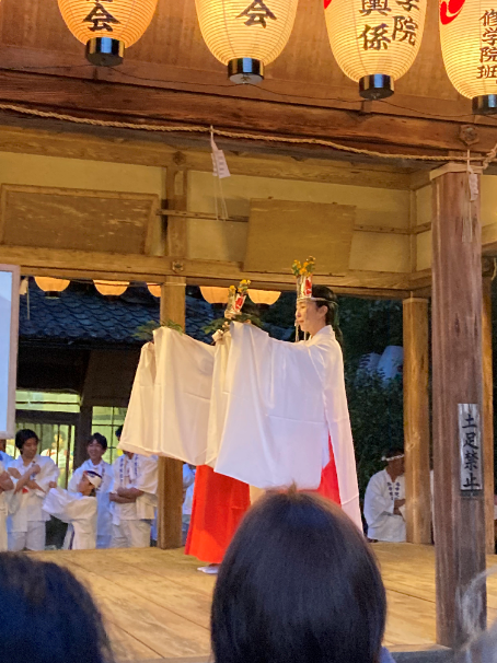 鷺の森神社のお祭り「白拍子の舞」