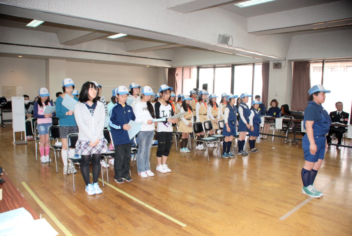 キャップの先導で「少年消防クラブ員のちかい」朗誦