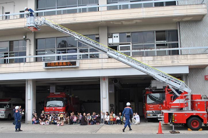 小型はしご車見学