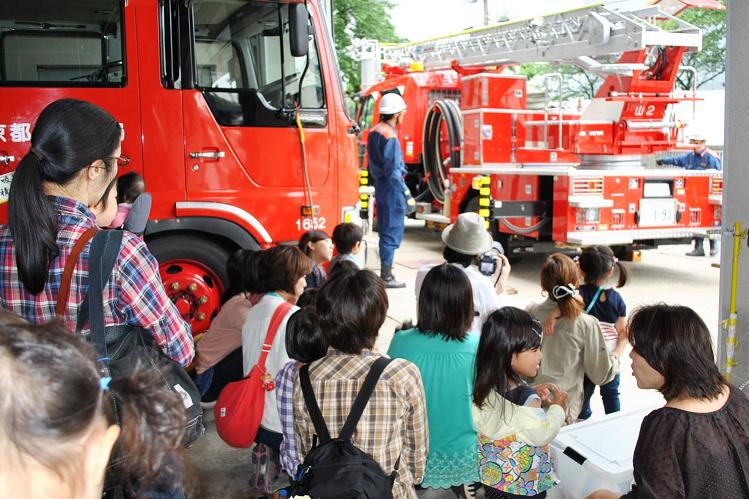 小型はしご車見学