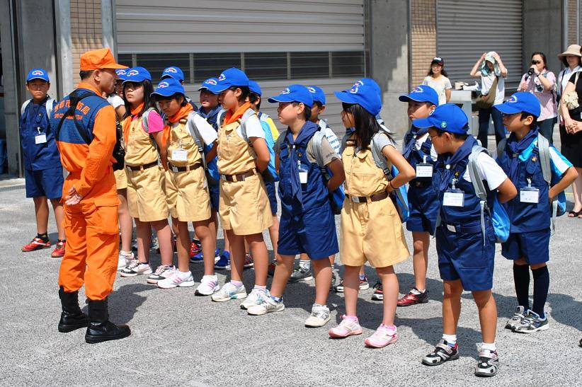 特殊な消防用車両の見学