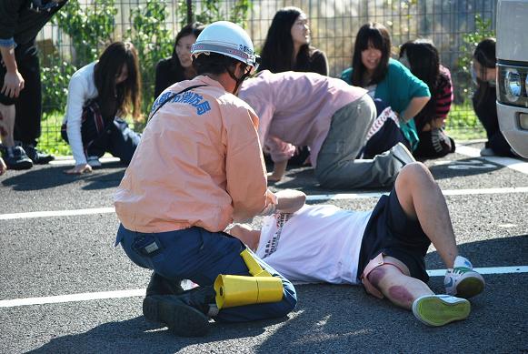 負傷者の救護