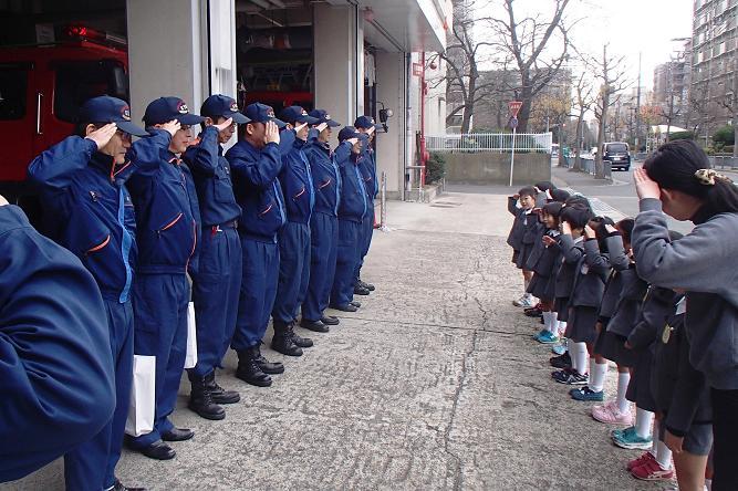 アヴェ・マリア幼稚園からクリスマスプレゼントをいただきました