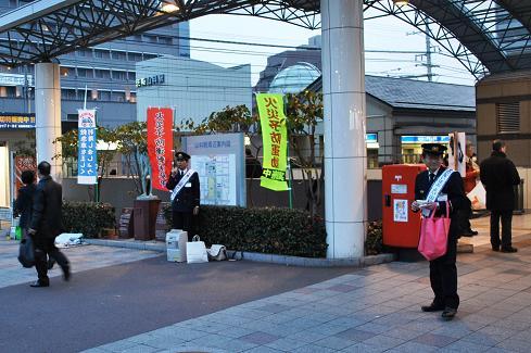 JR山科駅前での街頭広報