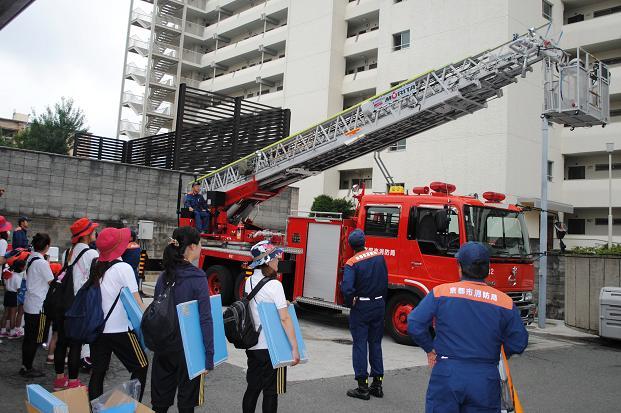 大型はしご自動車見学