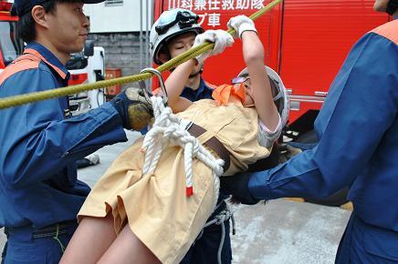 ロープ渡過訓練