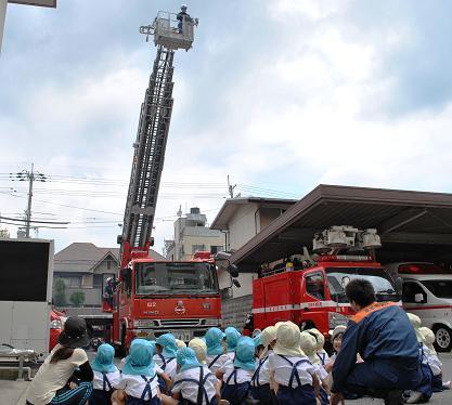 大型はしご車訓練見学