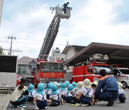大型はしご車訓練見学