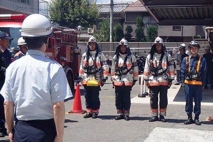 大塚消防隊の訓練