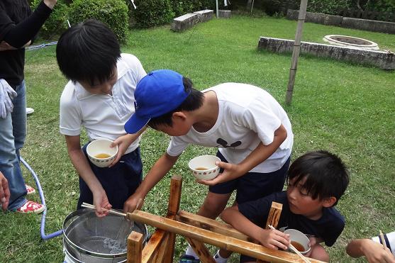 流しそうめん