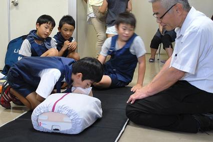 心肺蘇生法とAED取扱い体験