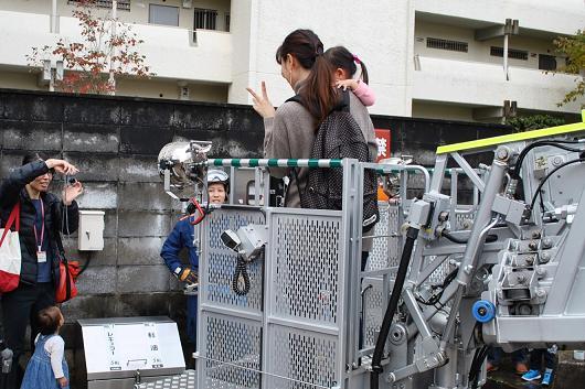 大型はしご自動車見学