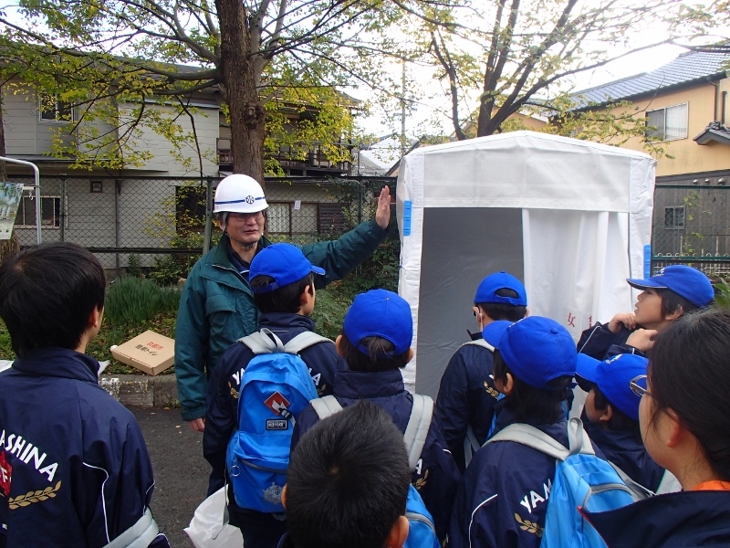 マンホールトイレ見学