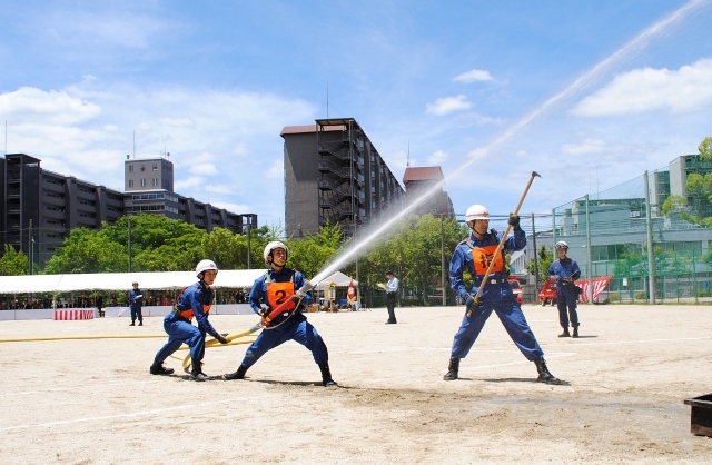 山階分団の放水