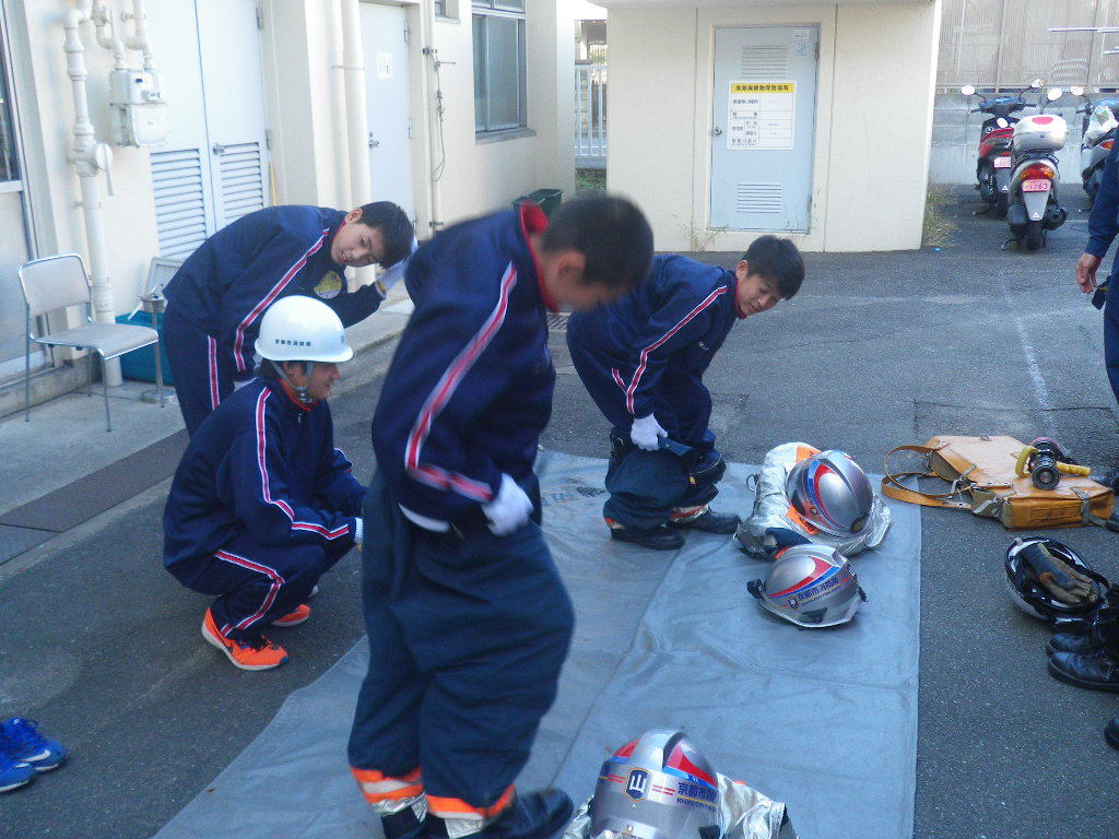着装訓練