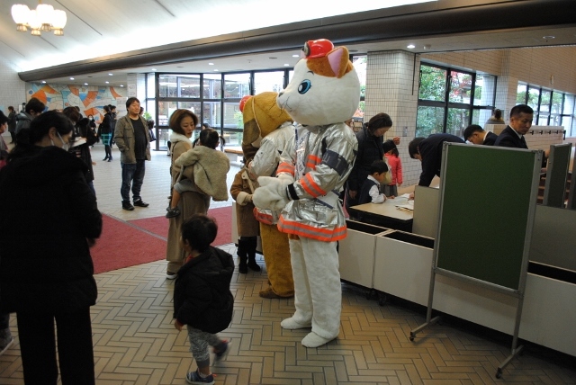 ワンニャン消防隊がお出迎え