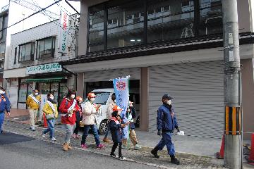 大きな声で「火の用心！」