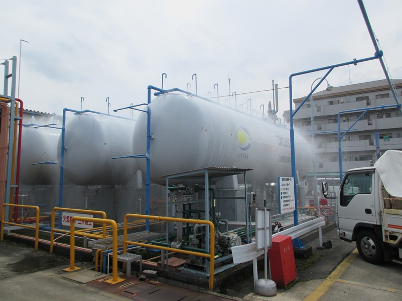 散水ポンプを使用した消火訓練の様子