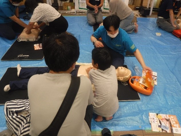応急手当の様子を撮影した写真