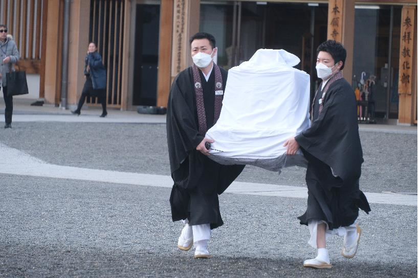 搬出