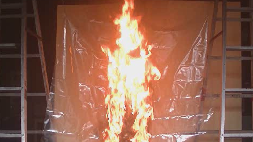 飛沫感染防止用シートによる火災に注意！