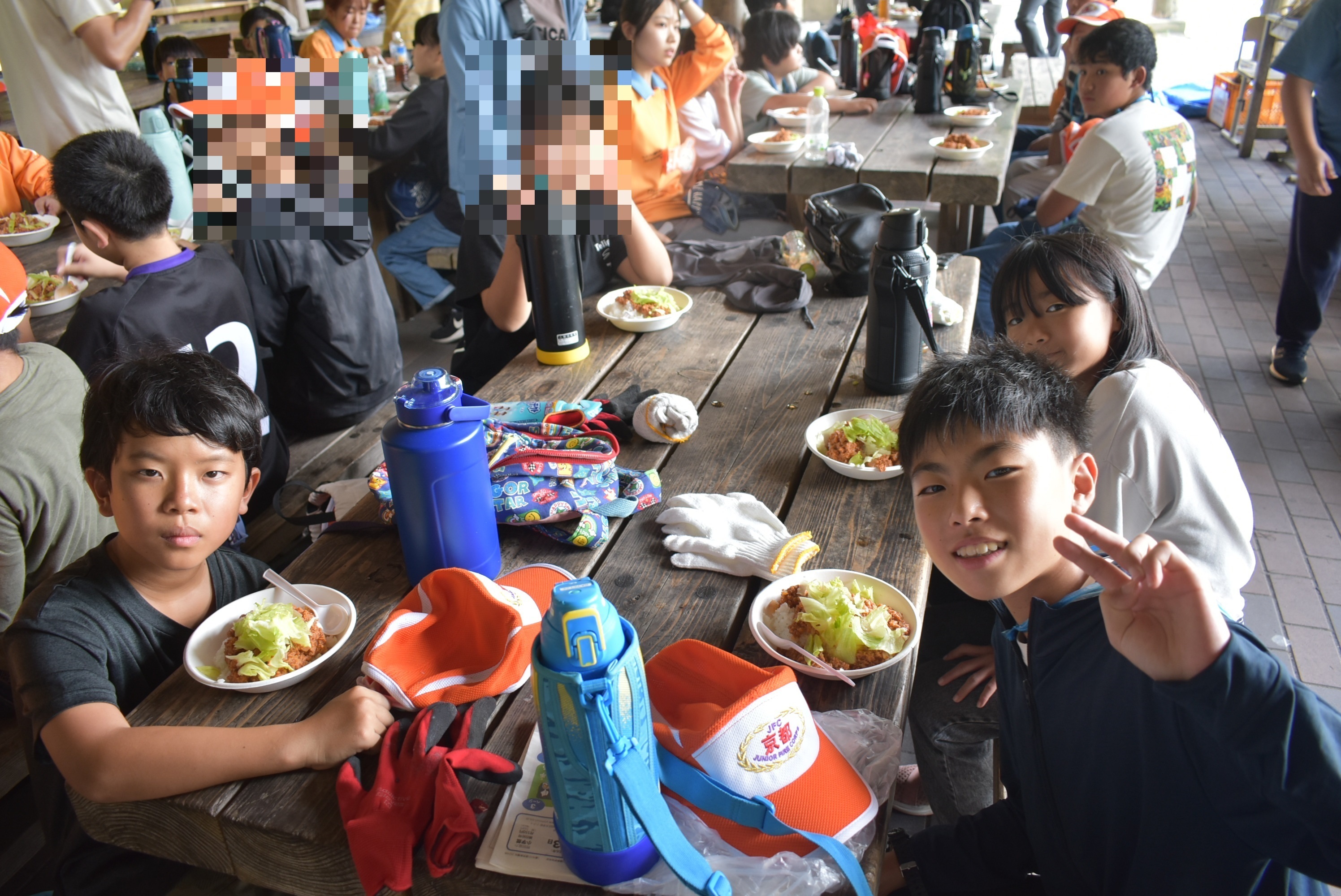 食事の様子2