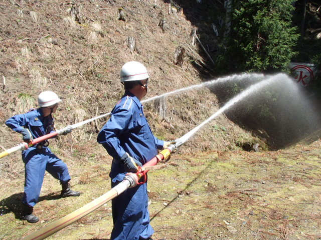 火点への放水活動