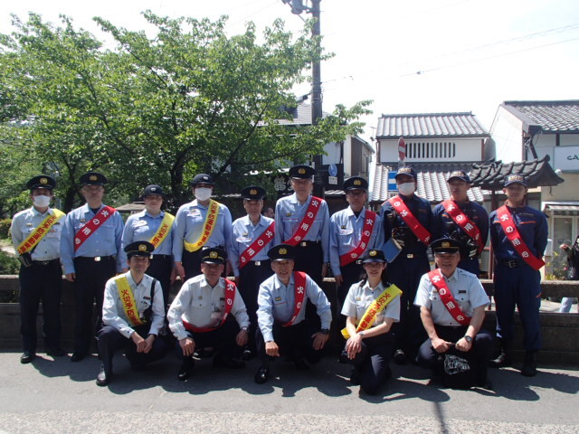 消防職員と消防団員の集合写真