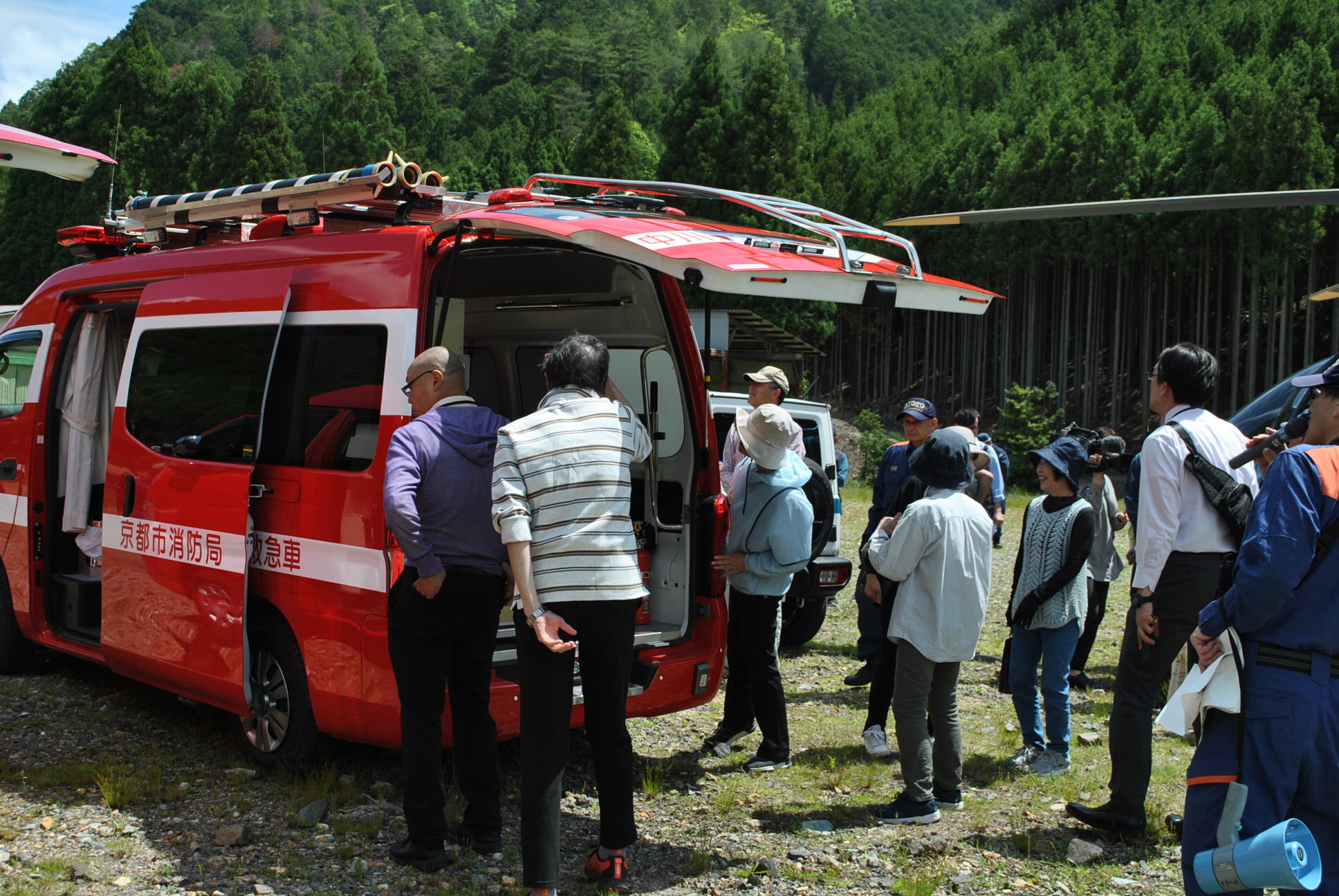 消防救急車の見学