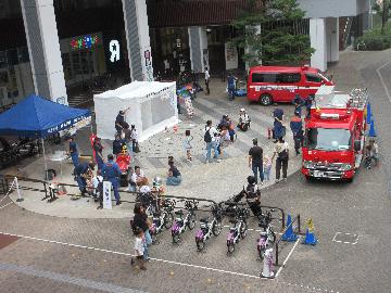 イベントブースには実際に出動する消防車も駆けつけていました！