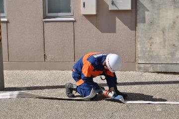 訓練（ホース延長）の様子